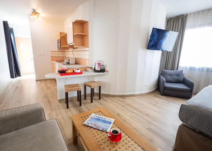 Ibis Avignon Centre Pont De L\'Europe