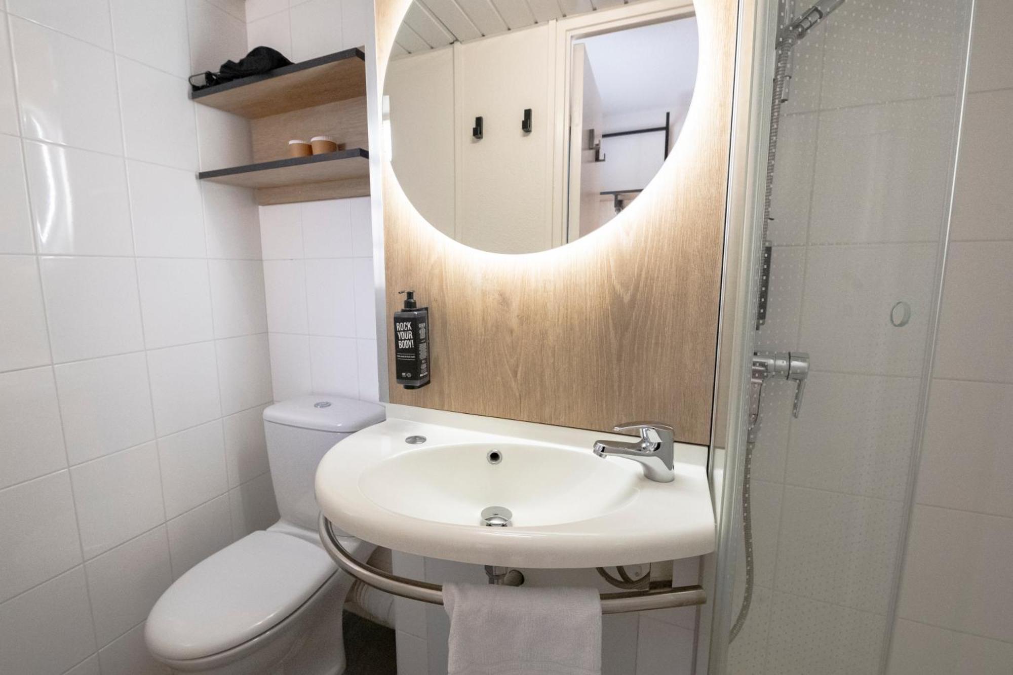 Ibis Centre Pont De L'europe 3*